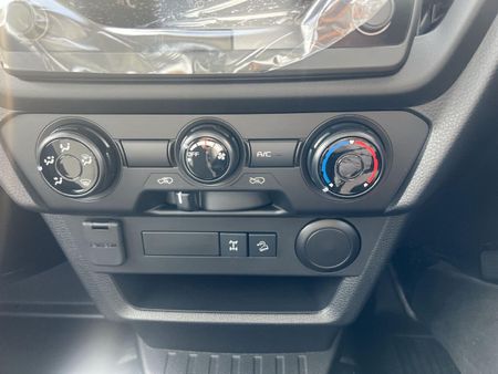 2026-Isuzu-D-Max-19-DDI-HR-Single-Cab_9