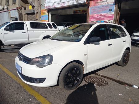 2016-Volkswagen-Polo-Vivo-GP-14-Conceptline-5-dr_2
