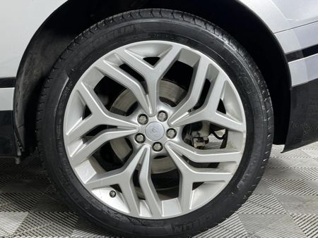 2019-Land-Rover-Range-Rover-Velar-30-D-SE-D300_5