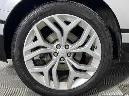 2019-Land-Rover-Range-Rover-Velar-30-D-SE-D300_6
