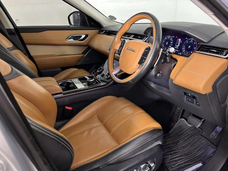 2019-Land-Rover-Range-Rover-Velar-30-D-SE-D300_8