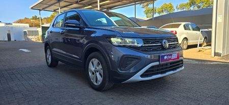 2025-Volkswagen-T-Cross-10-TSI-Auto_0