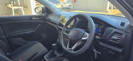 2025-Volkswagen-T-Cross-10-TSI-Auto_8