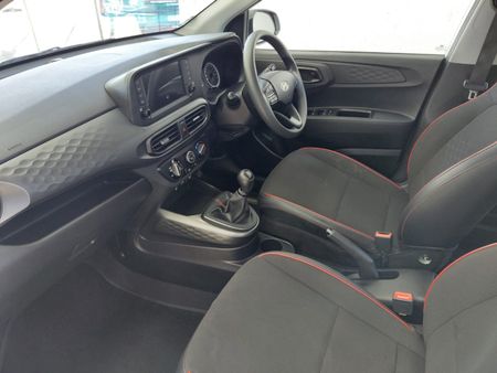 2026-Hyundai-Grand-i10-10-Fluid_11