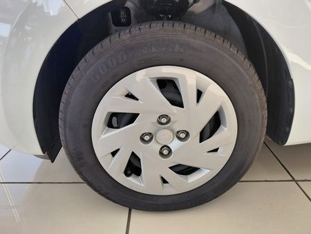 2026-Hyundai-Grand-i10-10-Fluid_4