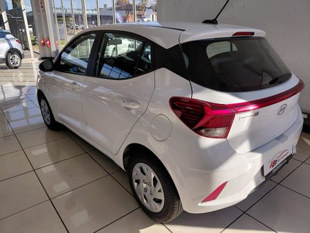 2026-Hyundai-Grand-i10-10-Fluid_6