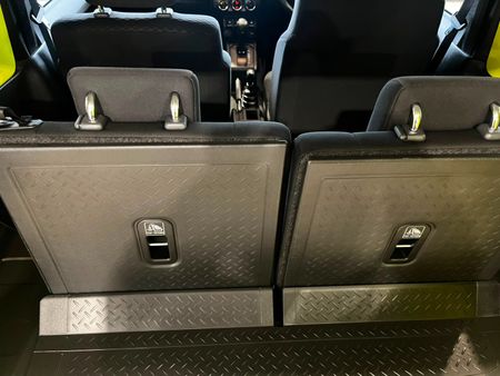 2022-Suzuki-Jimny-15-GLX-Auto_8