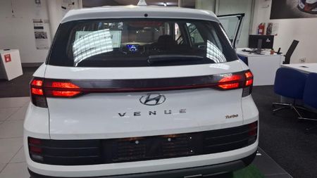 2024-Hyundai-Venue-10-TGDI-Motion-DCT_12