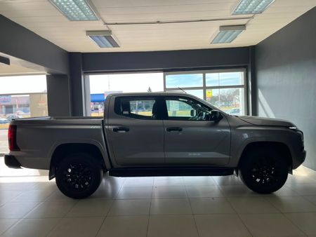 2026-Mitsubishi-Triton-24-Di-DC-GLS-4x4-Double-Cab-Auto_10