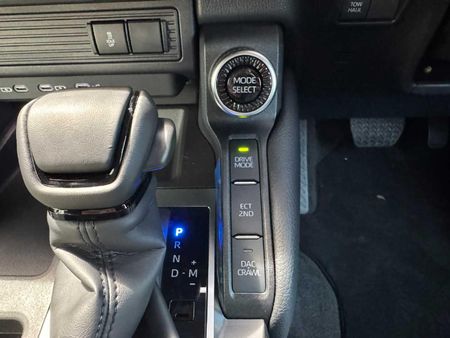 2026-Toyota-Land-Cruiser-Prado-TX-28GD-Auto_10