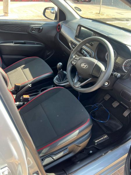 2023-Hyundai-Grand-i10-10-Motion_10