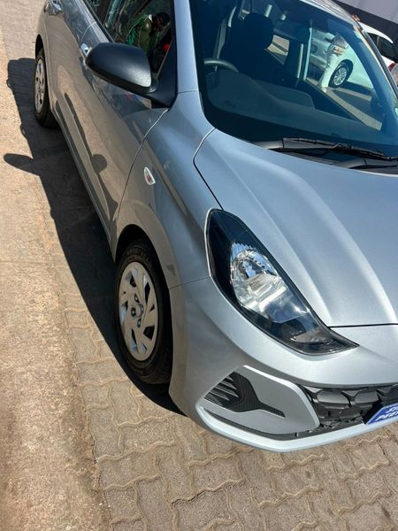 2023-Hyundai-Grand-i10-10-Motion_2
