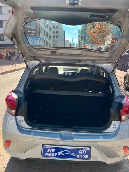 2023-Hyundai-Grand-i10-10-Motion_4