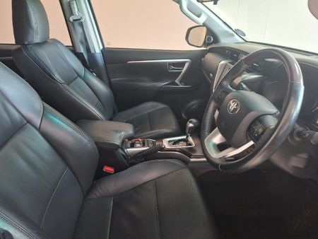 2016-Toyota-Fortuner-28-GD-6-Raised-Body-Auto_5