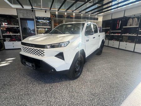 2026-Toyota-Hilux-28-GD-6-RB-SRX-Auto-Double-Cab_14