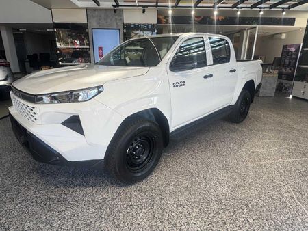 2026-Toyota-Hilux-28-GD-6-RB-SRX-Auto-Double-Cab_22