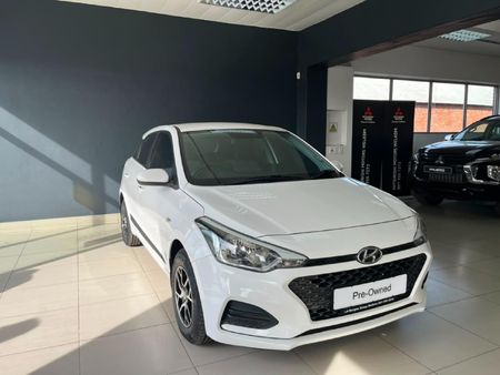 2020-Hyundai-i20-12-Motion_1