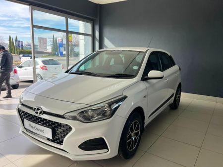 2020-Hyundai-i20-12-Motion_2