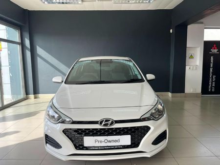 2020-Hyundai-i20-12-Motion_4