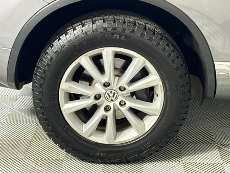 2013-Volkswagen-Touareg-30-V6-TDI-Auto-Bluemotion-180kW_6