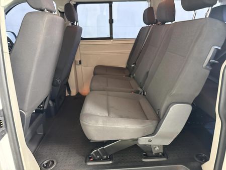 2019-Volkswagen-Kombi-20-TDI-Auto-103kW-Trendline_3