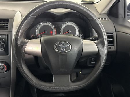 2017-Toyota-Corolla-Quest-16-Auto_11
