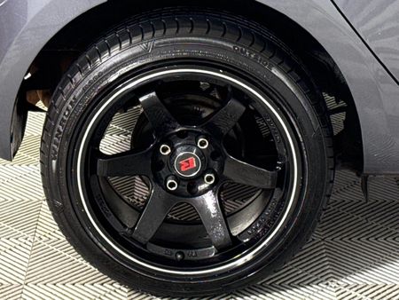 2015-Hyundai-i10-11-GLS-Motion_7