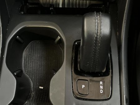 2021-Volvo-XC40-T3-Momentum-Auto_10