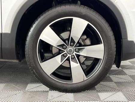 2021-Volvo-XC40-T3-Momentum-Auto_4