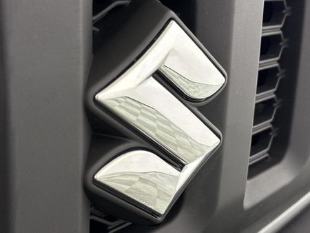 2022-Suzuki-Jimny-15-GL_9