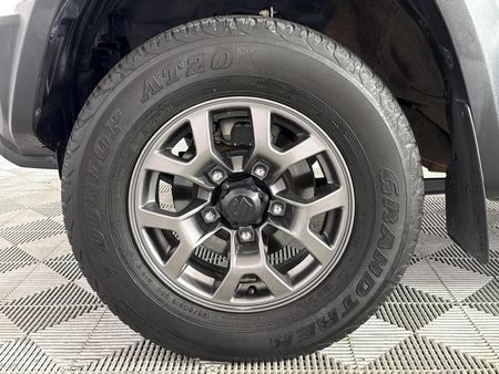 2022-Suzuki-Jimny-15-GL_2
