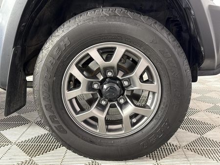 2022-Suzuki-Jimny-15-GL_3