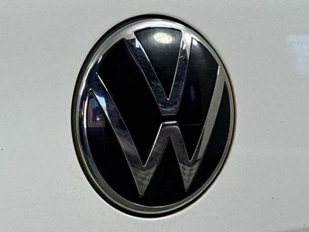2022-Volkswagen-T-Roc-14-TSI-Design-Auto_11