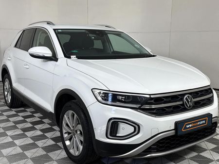 2022-Volkswagen-T-Roc-14-TSI-Design-Auto_16