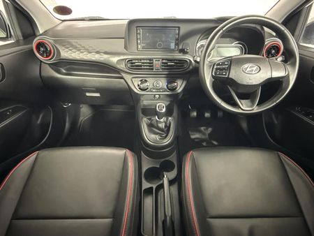 2022-Hyundai-Grand-i10-10-Fluid_1