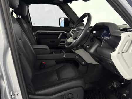 2023-Land-Rover-Defender-110-D300-HSE-X-Dynamic_9