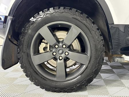 2023-Land-Rover-Defender-110-D300-HSE-X-Dynamic_7