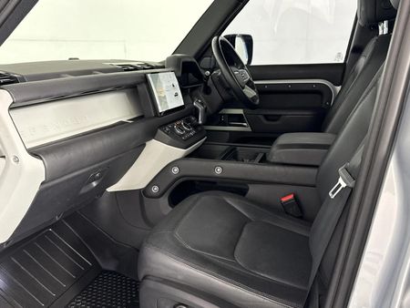 2023-Land-Rover-Defender-110-D300-HSE-X-Dynamic_8