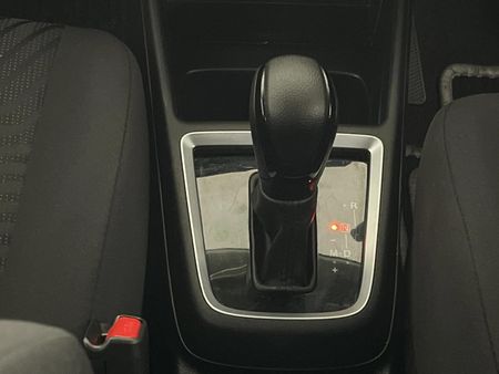 2023-Suzuki-Swift-12-GLX-Auto_10