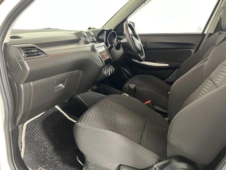 2023-Suzuki-Swift-12-GLX-Auto_8