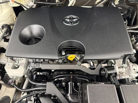 2019-Toyota-RAV4-20-GX_11