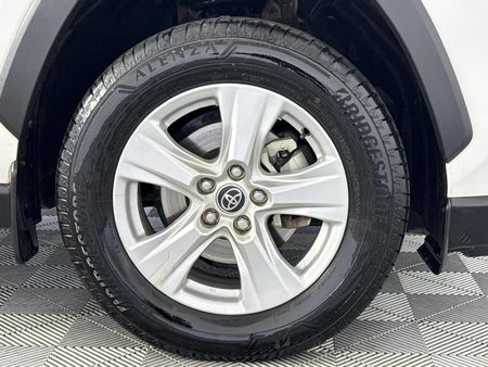 2019-Toyota-RAV4-20-GX_4
