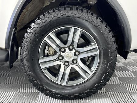 2022-Toyota-Fortuner-24-GD-6-Raised-Body_5