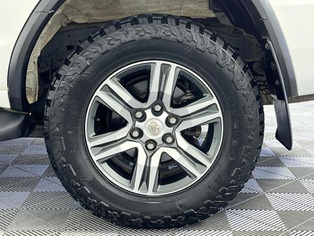 2022-Toyota-Fortuner-24-GD-6-Raised-Body_6
