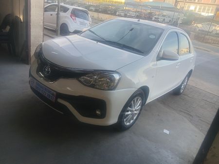 2020-Toyota-Etios-15-XS-Petrol-manual_2