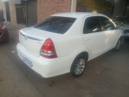2020-Toyota-Etios-15-XS-Petrol-manual_5