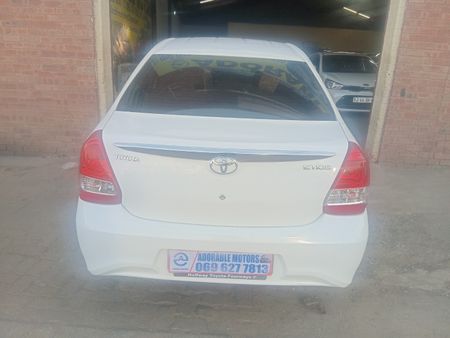2020-Toyota-Etios-15-XS-Petrol-manual_7