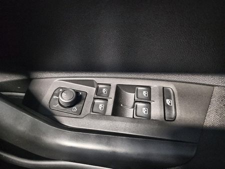 2026-Volkswagen-Polo-10-TSI-Life_19