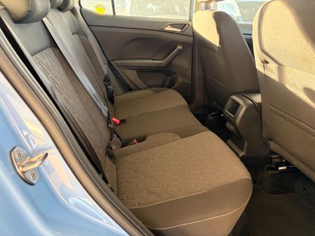 2025-Volkswagen-T-Cross-10-TSI-Life-Auto_12
