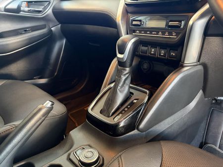 2023-Suzuki-Grand-Vitara-15-GLX-Hybrid-Allgrip-Auto_13